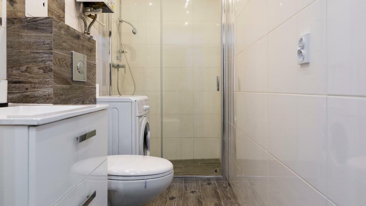 ［オールド郊外］アパートメント（62m²）｜ 2ベッドルーム／1バスルーム グダニスク エクステリア 写真