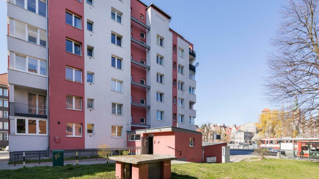 ［オールド郊外］アパートメント（62m²）｜ 2ベッドルーム／1バスルーム グダニスク エクステリア 写真